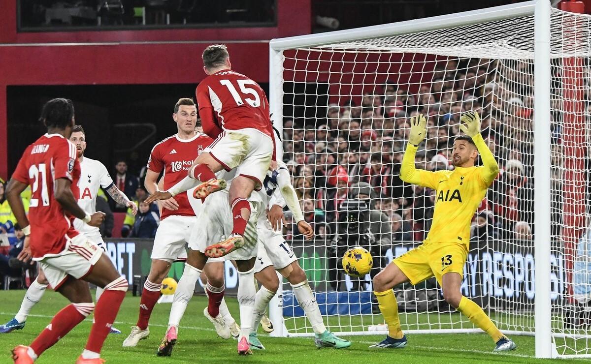 热刺迎战埃弗顿，强强碰撞火爆战火的简单介绍