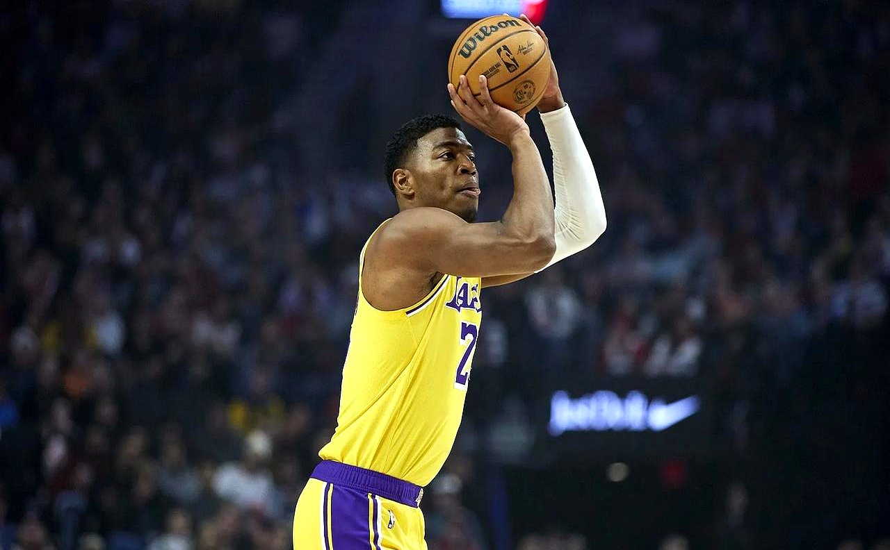 爱游戏大厅-调整后的湖人击败公牛