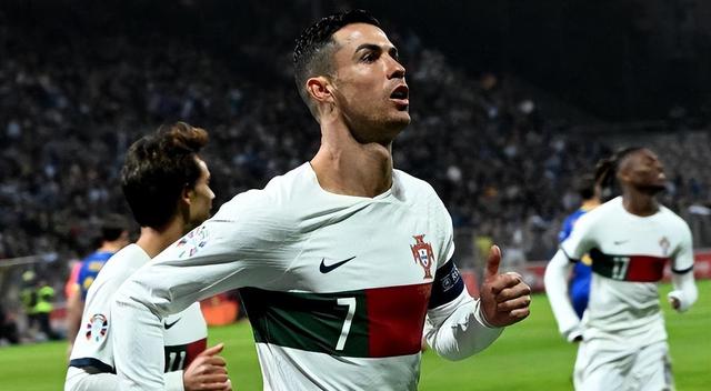 包含欧预赛赛场精彩绝伦，球风扣人心弦的词条