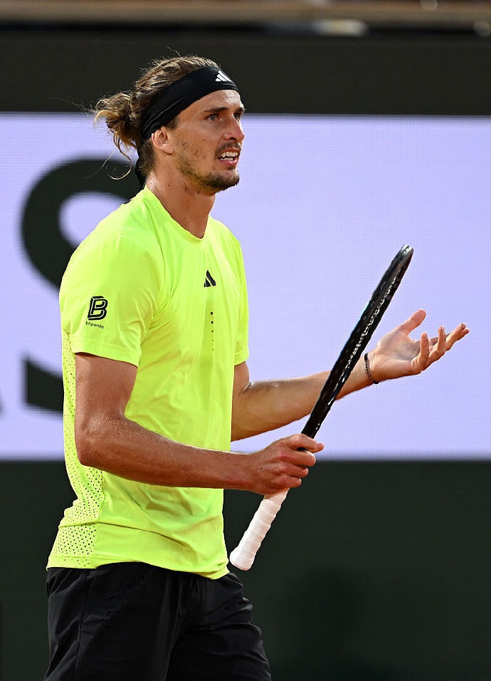 爱游戏tv-包含法国网球队力克意大利网球队，德约科维奇打破历史纪录的词条